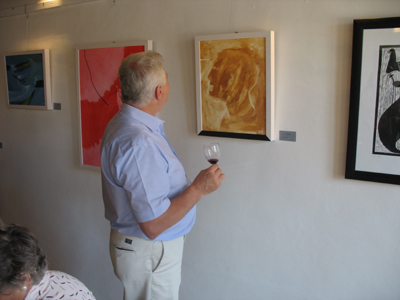 142.jpg (100475 bytes)